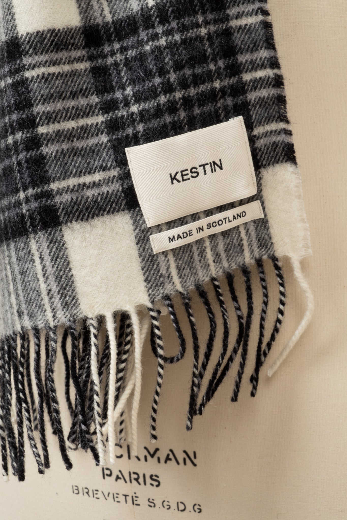 Bowhill Tartan Scarf - Black x White